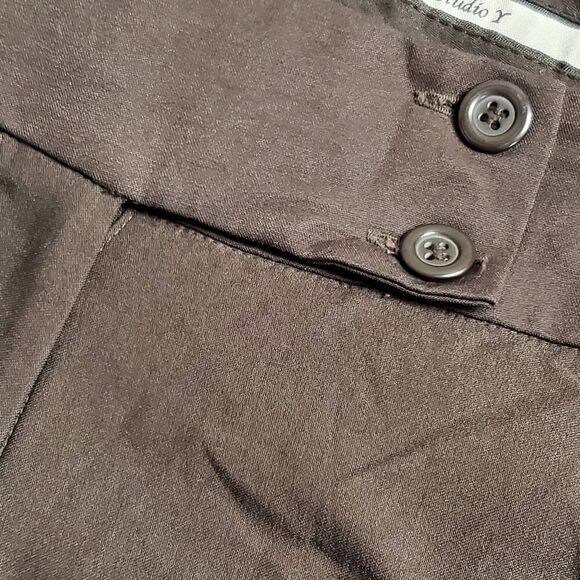 Studio Y Size 3/4 short Brown Dress Pants - Picture 7 of 8